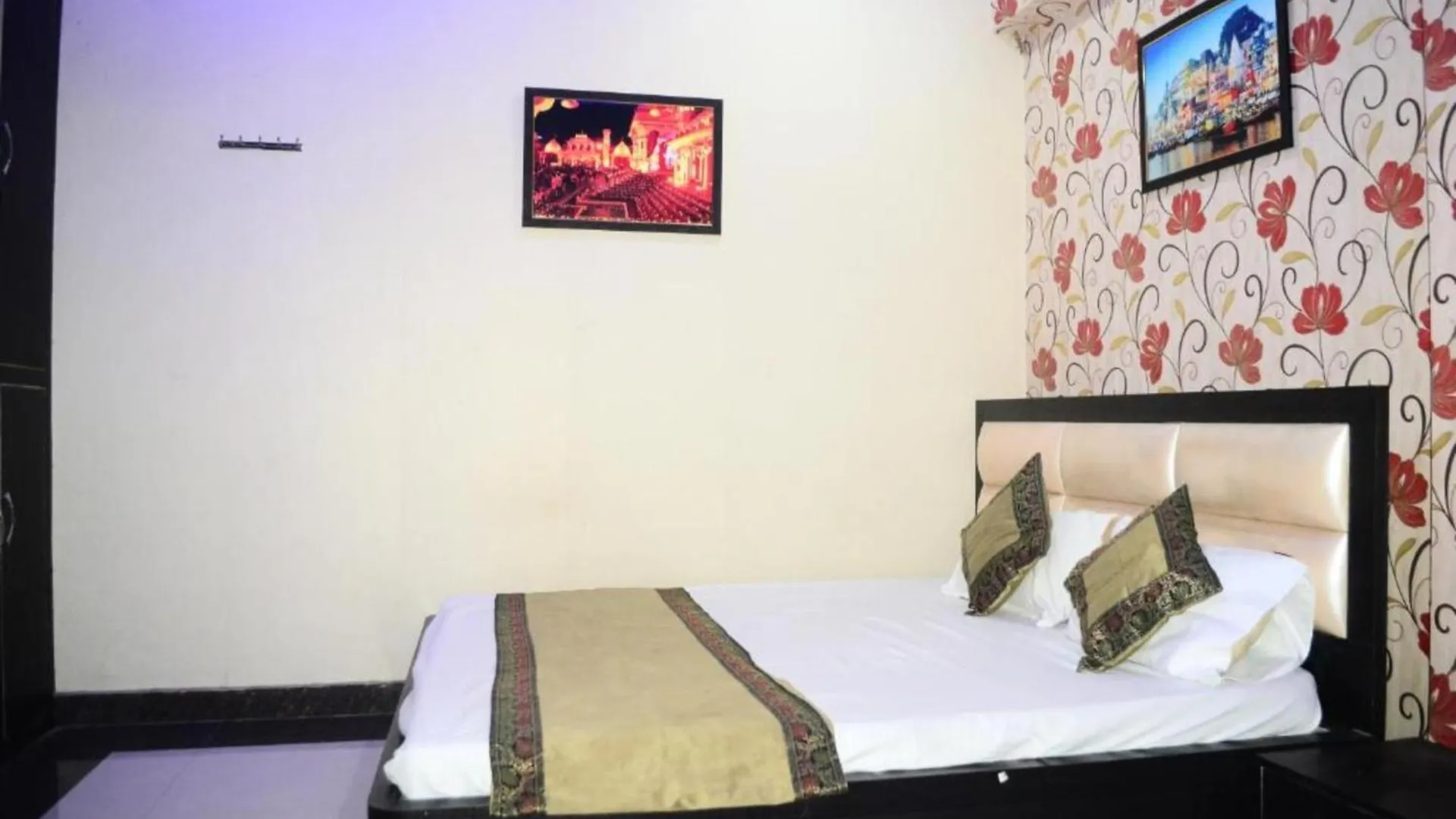 Grg H R Guest House Varanasi Near Dashashwamedh Ghat Inde
