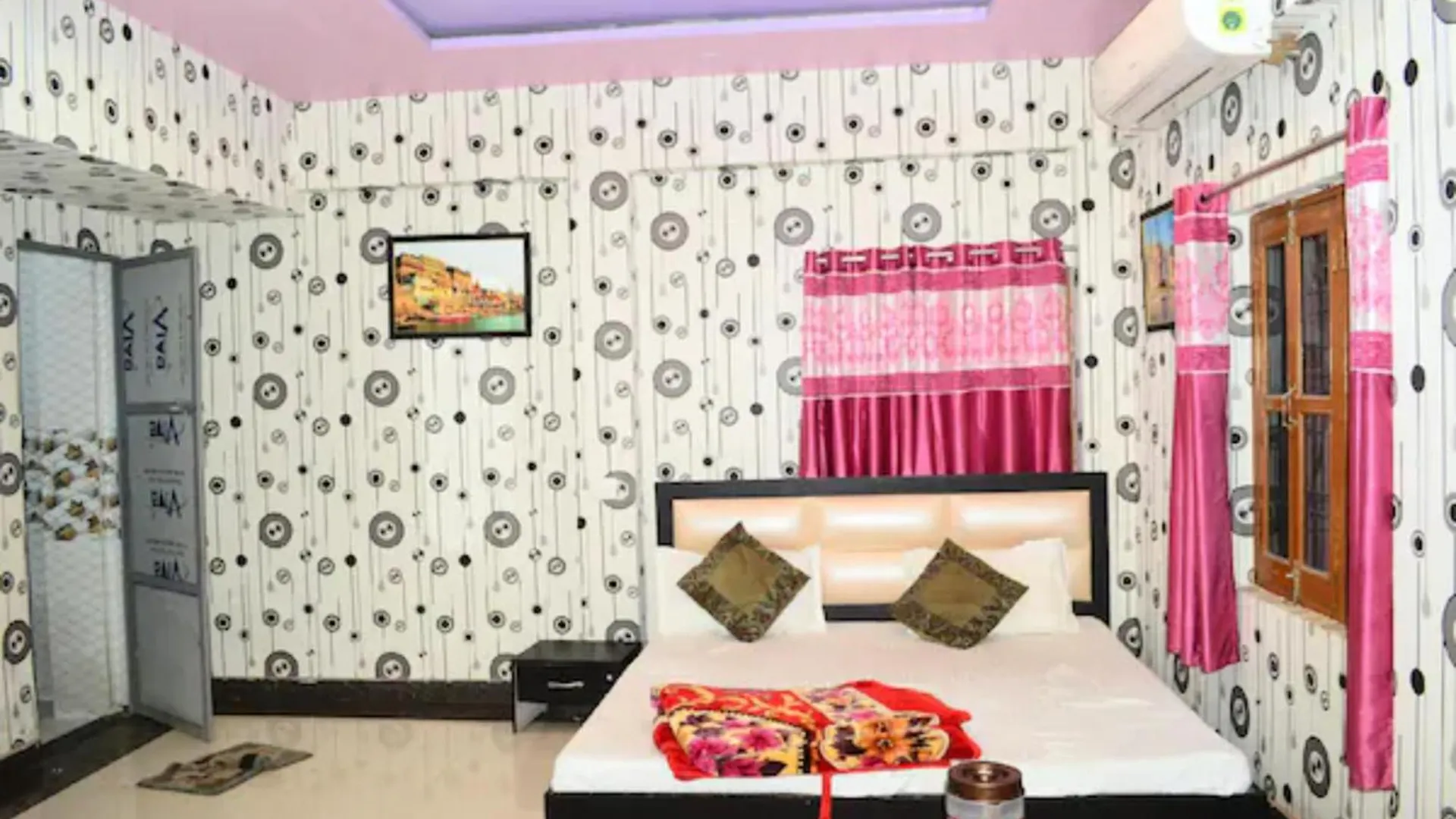 Grg H R Guest House Varanasi Near Dashashwamedh Ghat Hotel