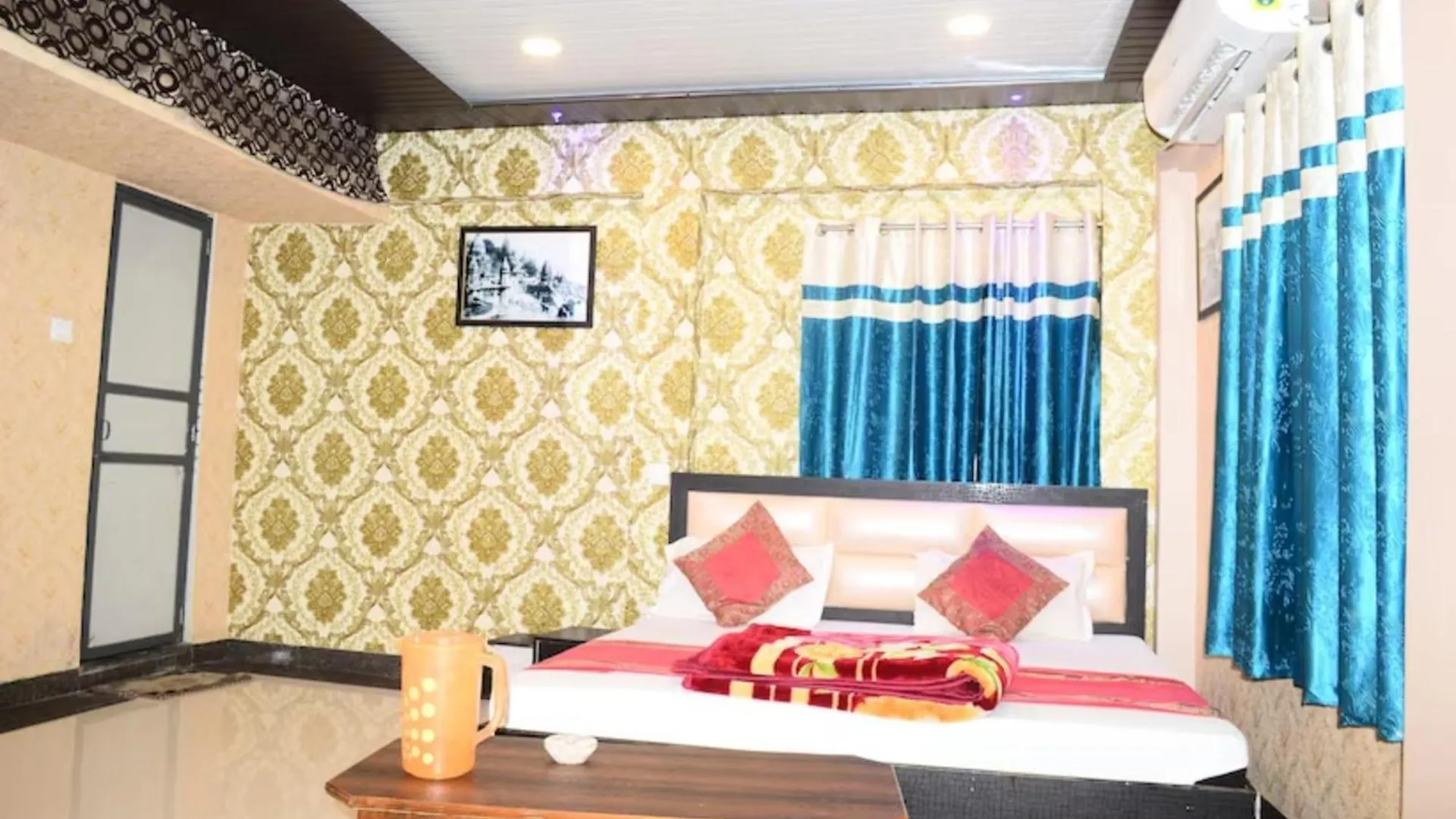 Grg H R Guest House Varanasi Near Dashashwamedh Ghat Inde