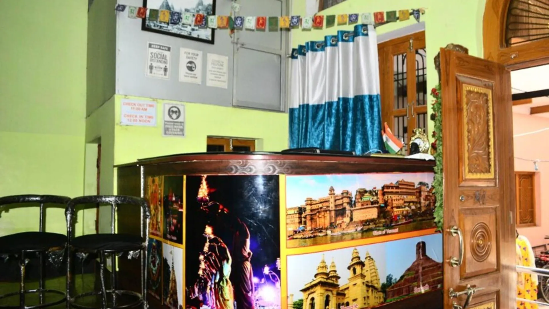 Grg H R Guest House Varanasi Near Dashashwamedh Ghat 3*,